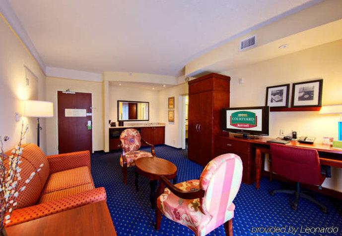 Courtyard By Marriott Anniston Oxford Hotel Bagian luar foto